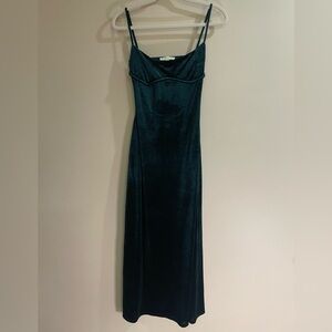 Elegant Green Velvet Maxi Dress Size Medium